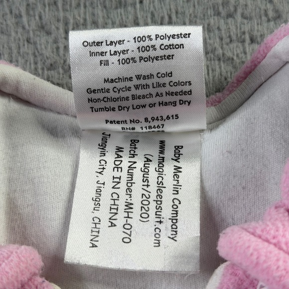 Baby Merlin's Magic Sleepsuit Pink Fleece Baby Infant Size Small 3-6 Months CUTE - Picture 4 of 10